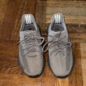 Yeezy Boost 350 V2 Steel Grey